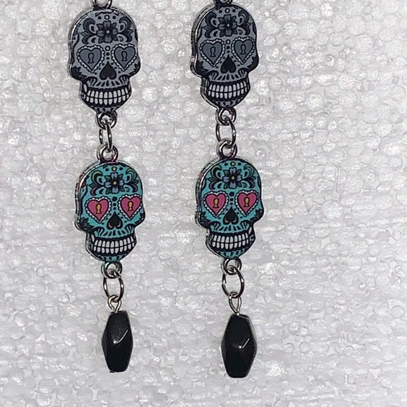 ☠️☠️Sugar skull earrings ☠️☠️ - Picture 8 of 9